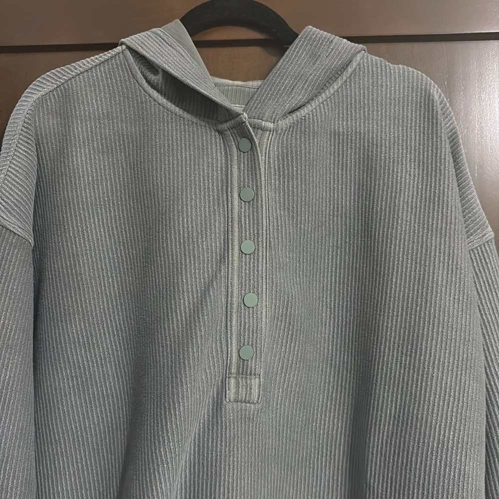 Hooded sweatshirt
